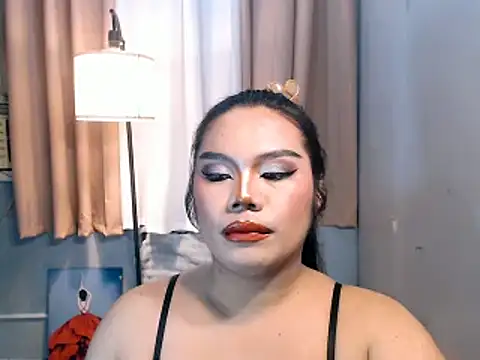 TSbrianaHugeCock webcam