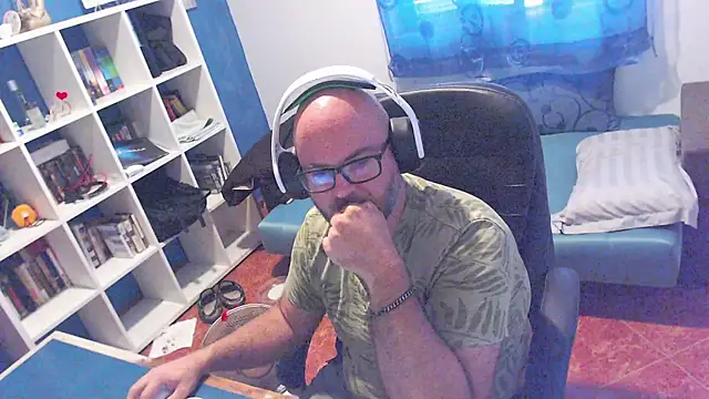 ravingr4d4 webcam