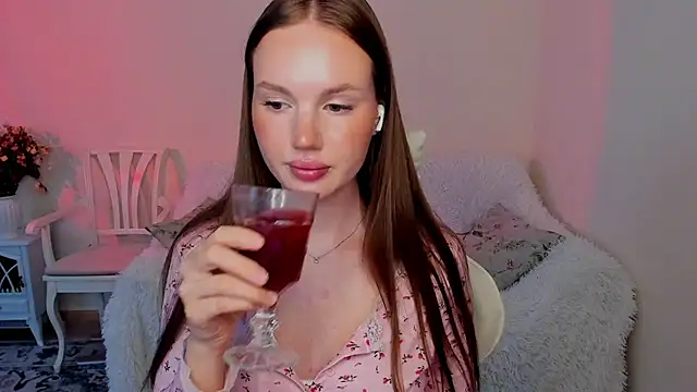 MishkaMe webcam