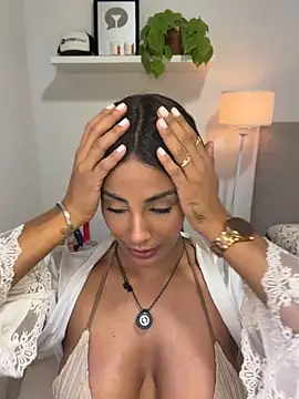 brownfitbabyy (F young) - Ride your Dick 🥵 Sentar no pau