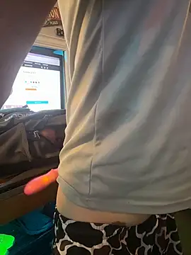 Twist_N_Tease webcam