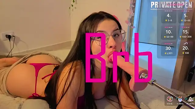 Mia_adams66 webcam