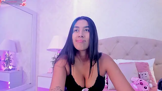 Mia_Montess webcam