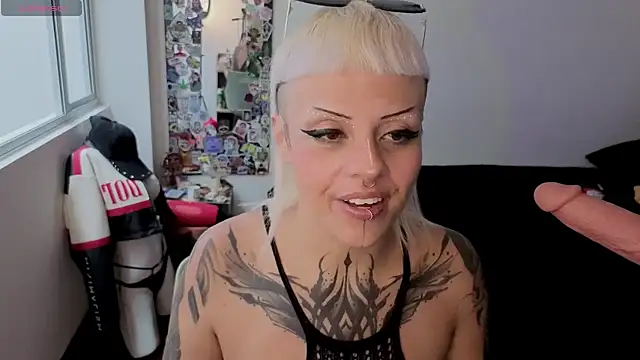 freyaa_sorcerees webcam