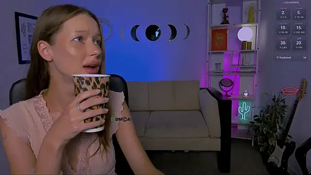 khloebeauty webcam
