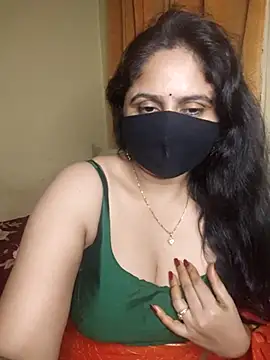 Sravvi499 webcam