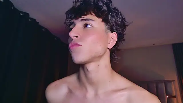 Michaell_Peters webcam