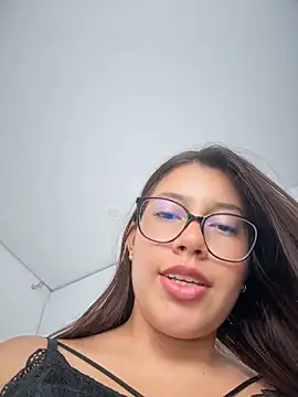 saracalderon (F young) - FINGERS + SQUIRT 🔥