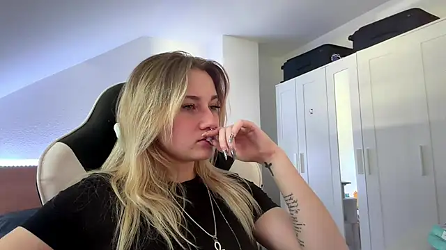 tutsiecutie webcam