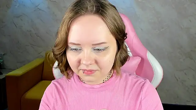 Tara-Linn webcam