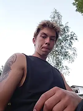 tishkamay (M twink) - Little anal plug 🍑