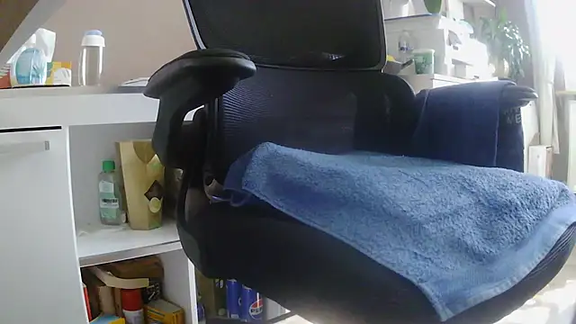 suedel65 live cam on StripChat