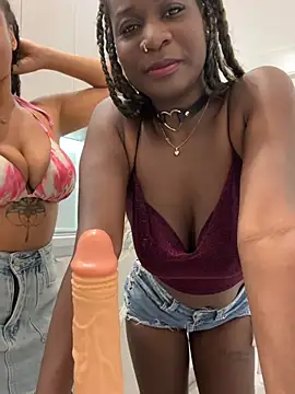 HaileyDiana webcam