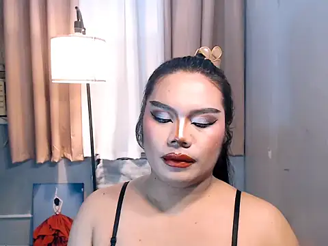 TSbrianaHugeCock webcam