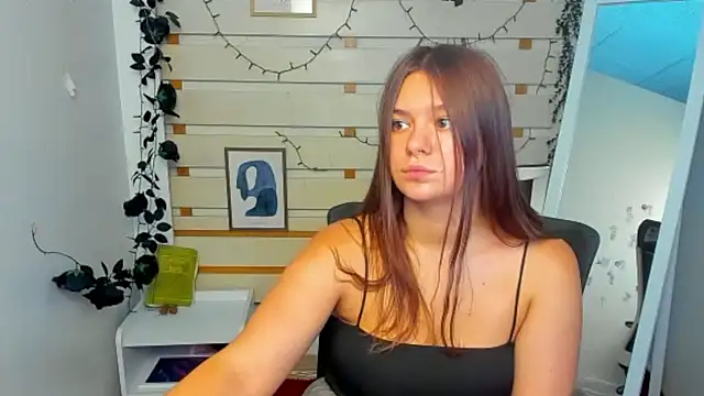 Josephine_Kiss webcam