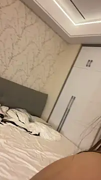 mo-mo-69 webcam