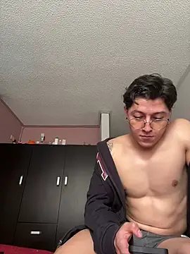 Valery_Salmons webcam