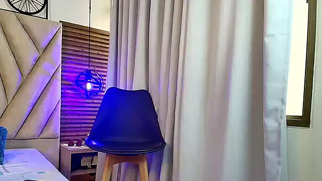 isabella_luxet webcam