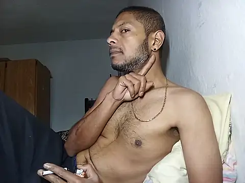 hornyman69123 webcam