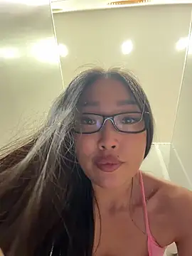 trytomakememoam webcam