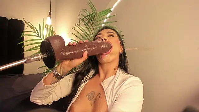 Juli_Casanova webcam