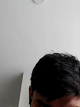 MrSecretSuit webcam