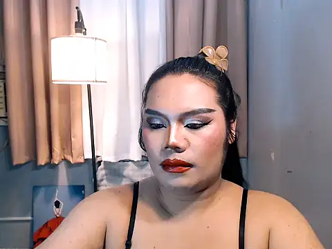 TSbrianaHugeCock webcam