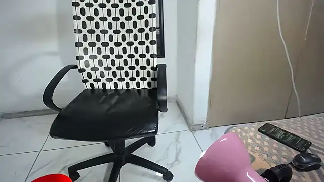 BootySoYummyX webcam