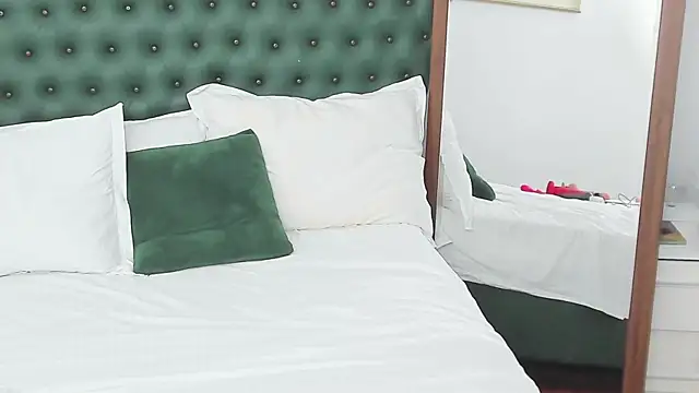 IvyHotFoxy webcam