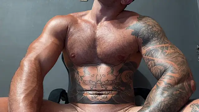 Mr_YourGod webcam