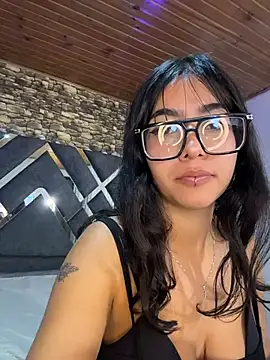 Amy_channel webcam