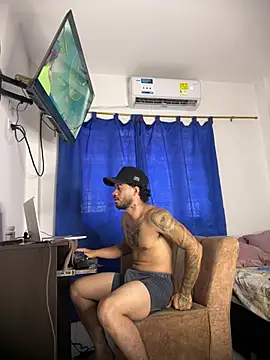 Kenny_romano webcam
