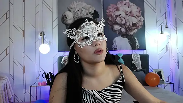 Leyla_Sparks webcam