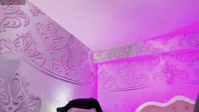MishRaven webcam