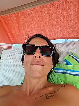 sexy7883 webcam