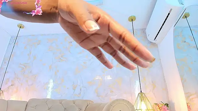 ariannaruiz webcam