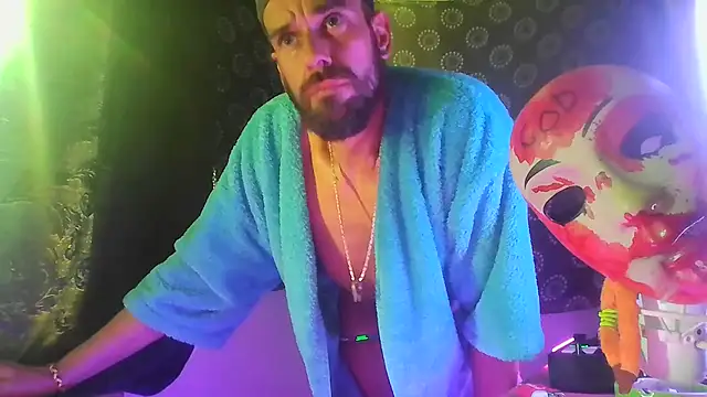 Guyst049 webcam