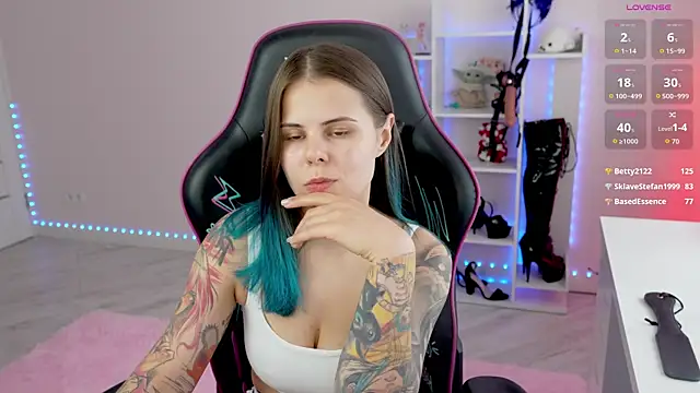QueenAliceX webcam