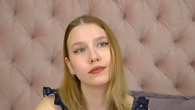LiliLinn webcam