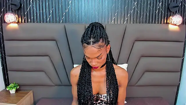 NaomiSteward webcam