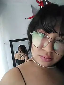 alice__tylor webcam