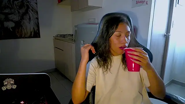 NinaChan_ webcam