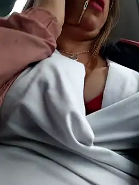 Laura-Hernandez webcam