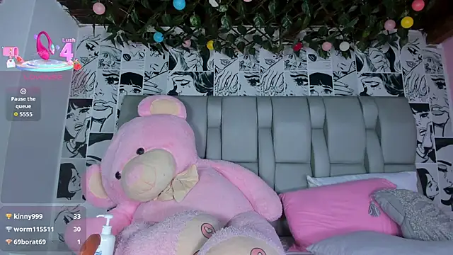 LucyRosse webcam