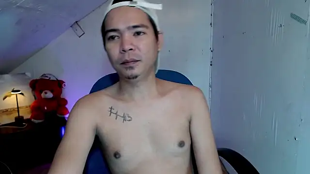 MANIACasianX webcam