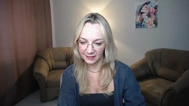 Ava_Elior webcam