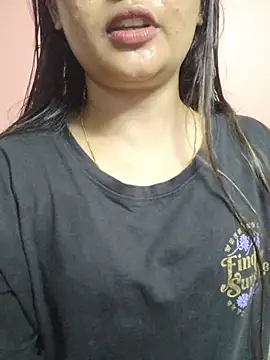 Wild-janvi webcam