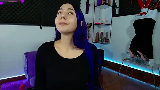 karlamoon23 webcam