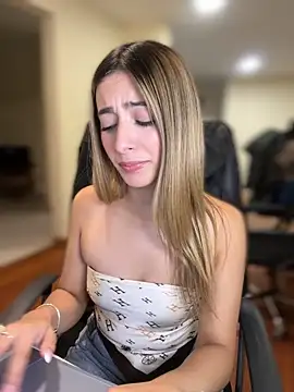 kloe__t18 webcam