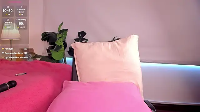 cuttie_blondie webcam